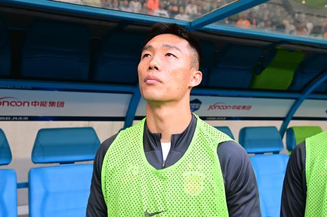 星空体育官网入口-海港惨败过后或收回成命？贺惯有望留队未敲定北上